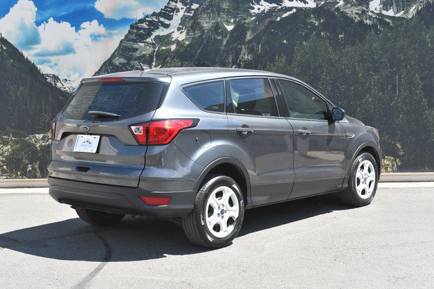 Used 2019 Ford Escape S FWD image 3