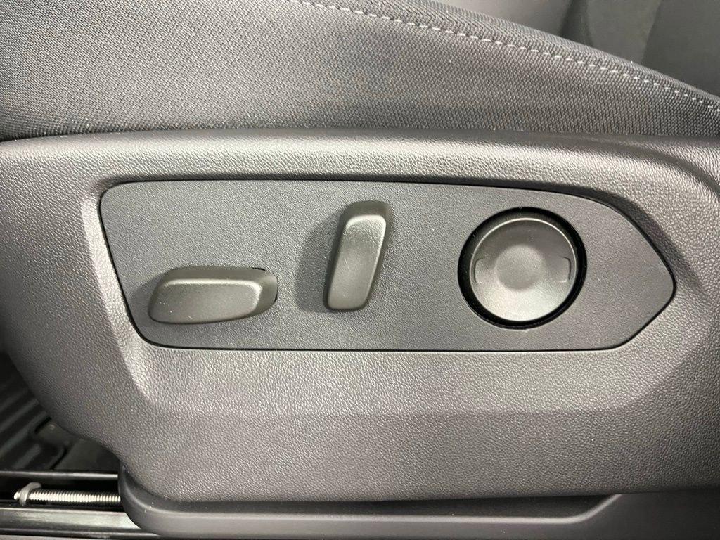 New 2026 Chevrolet Silverado 2500 Custom image 22