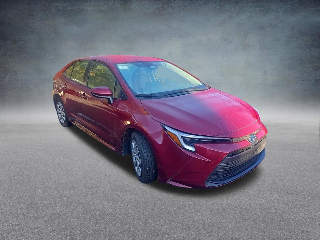 Used 2025 Toyota Corolla LE FWD image 2