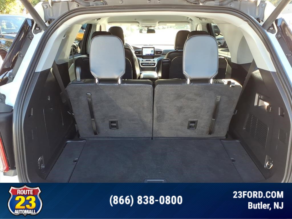Certified 2022 Ford Explorer XLT w/ Equipment Group 202A image 13