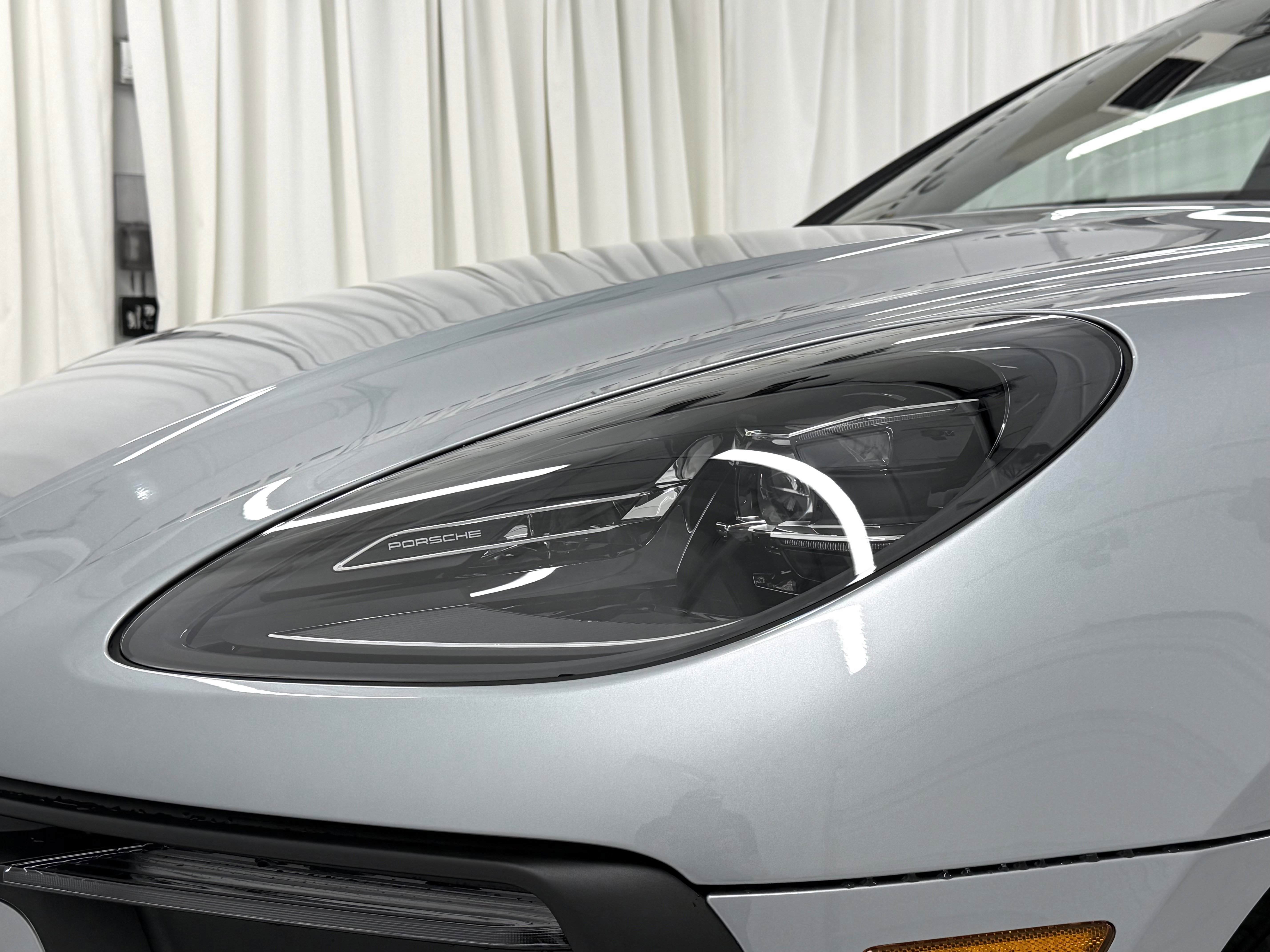 New 2026 Porsche Macan image 17