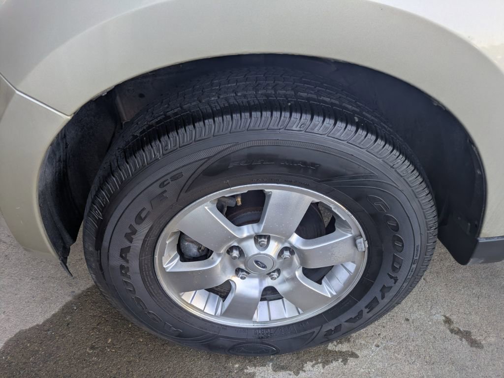 Used 2012 Ford Escape Limited AWD/4WD image 16