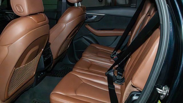 Used 2021 Audi Q7 3.0T Prestige image 14