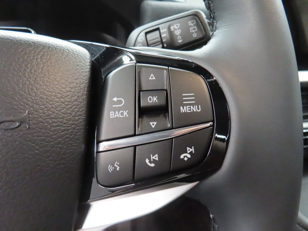 Used 2026 Ford Explorer Platinum w/ LUX Leather Package AWD/4WD image 63