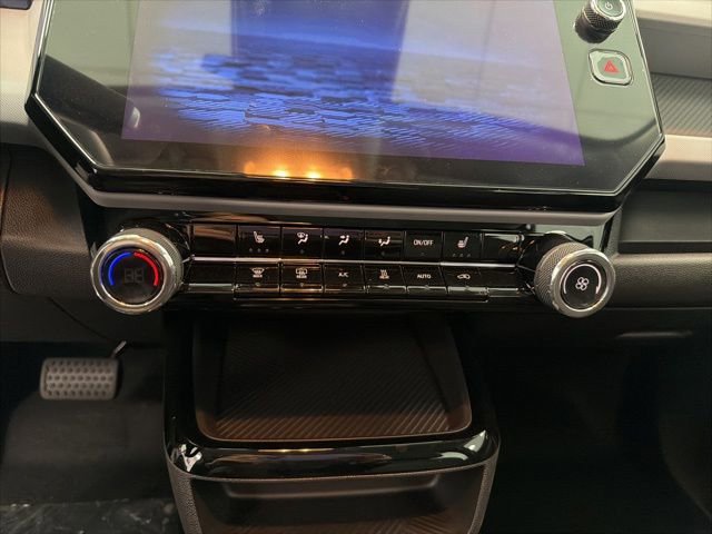 New 2027 Chevrolet Bolt LT w/ Comfort Package FWD image 20