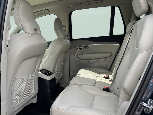 Certified 2024 Volvo XC90 T8 Plus w/ Protection Package Premier AWD/4WD image 13