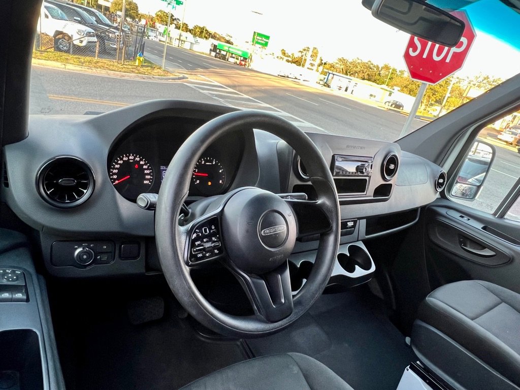 Used 2019 Freightliner Sprinter 2500 image 13
