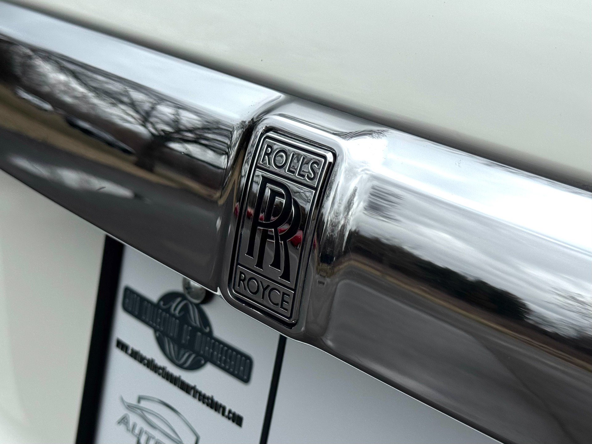 Used 2016 Rolls-Royce Wraith RWD image 10
