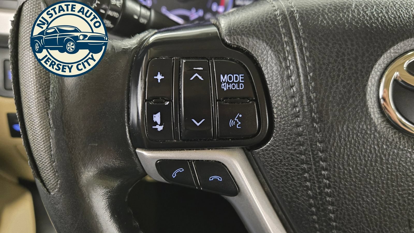 Used 2017 Toyota Highlander Limited w/ Protection Package #3 AWD/4WD image 12