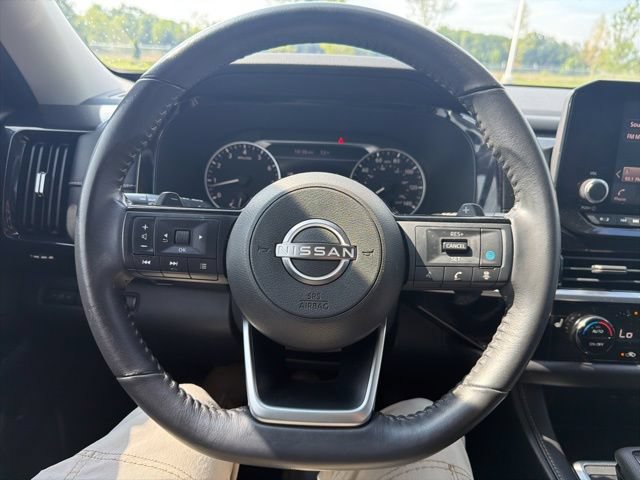 Used 2022 Nissan Pathfinder SV FWD image 38