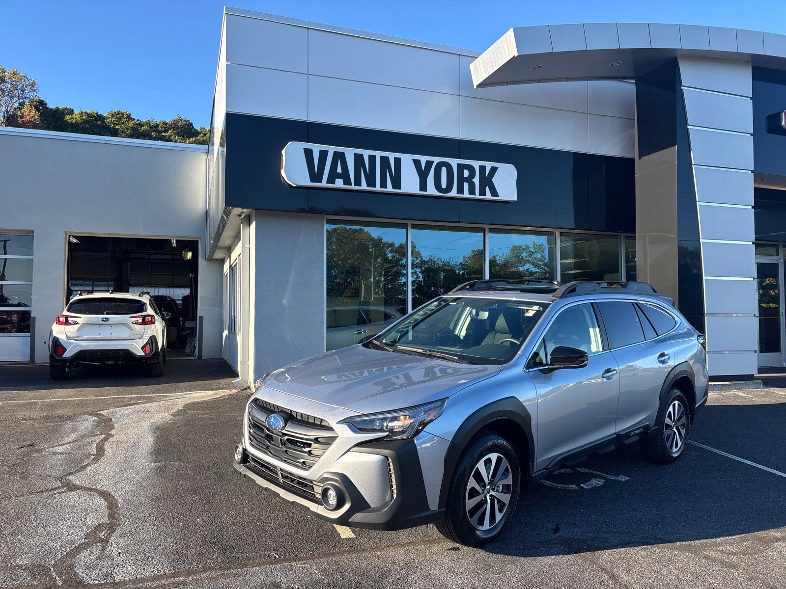 Certified 2025 Subaru Outback Premium w/ Popular Package #1A