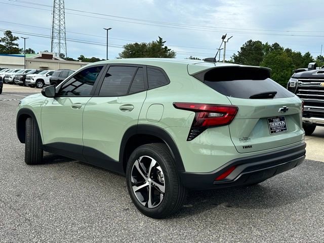 Used 2024 Chevrolet Trax RS image 25