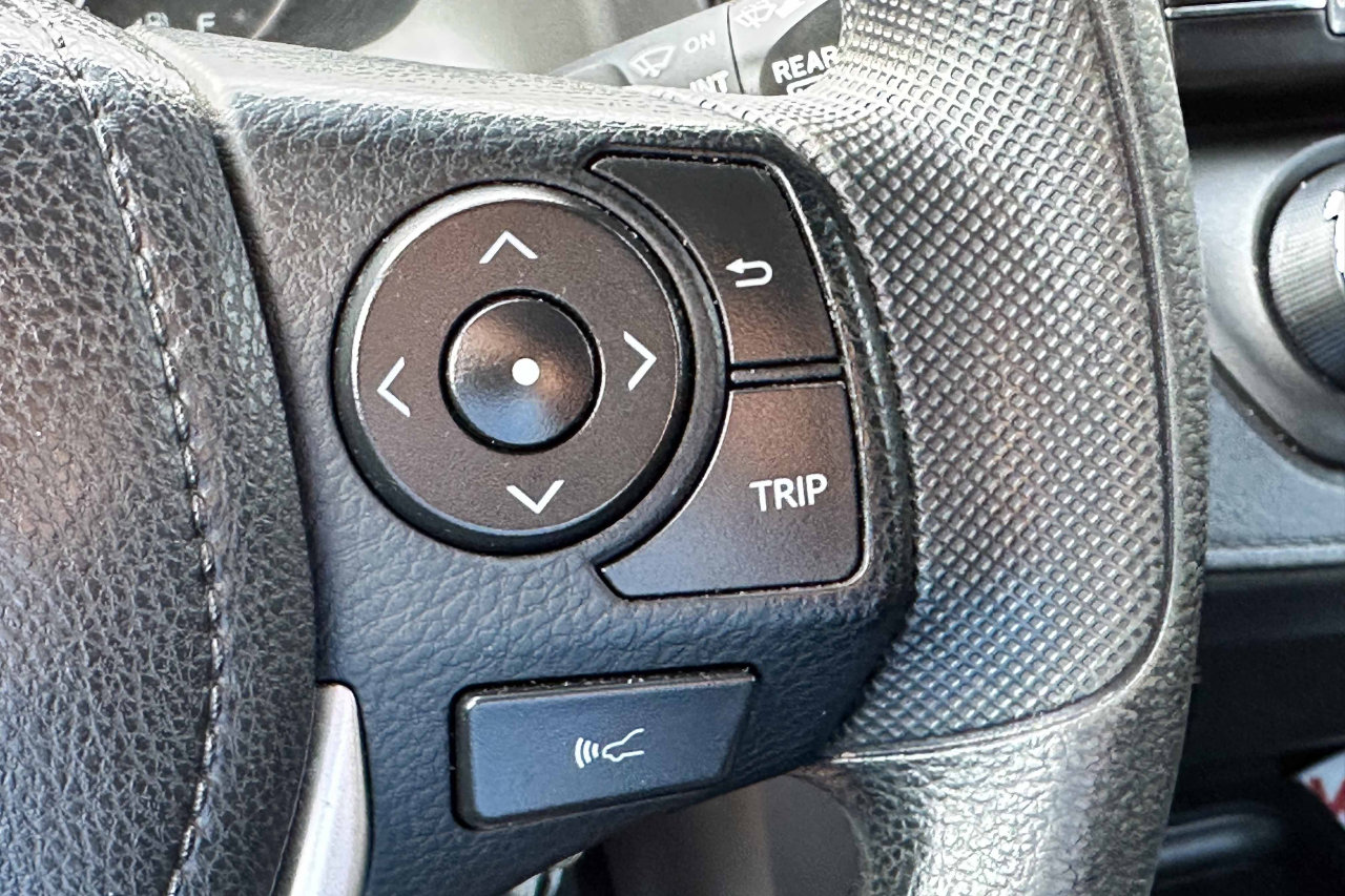 Used 2018 Toyota RAV4 LE w/ All Weather Liner Package image 21