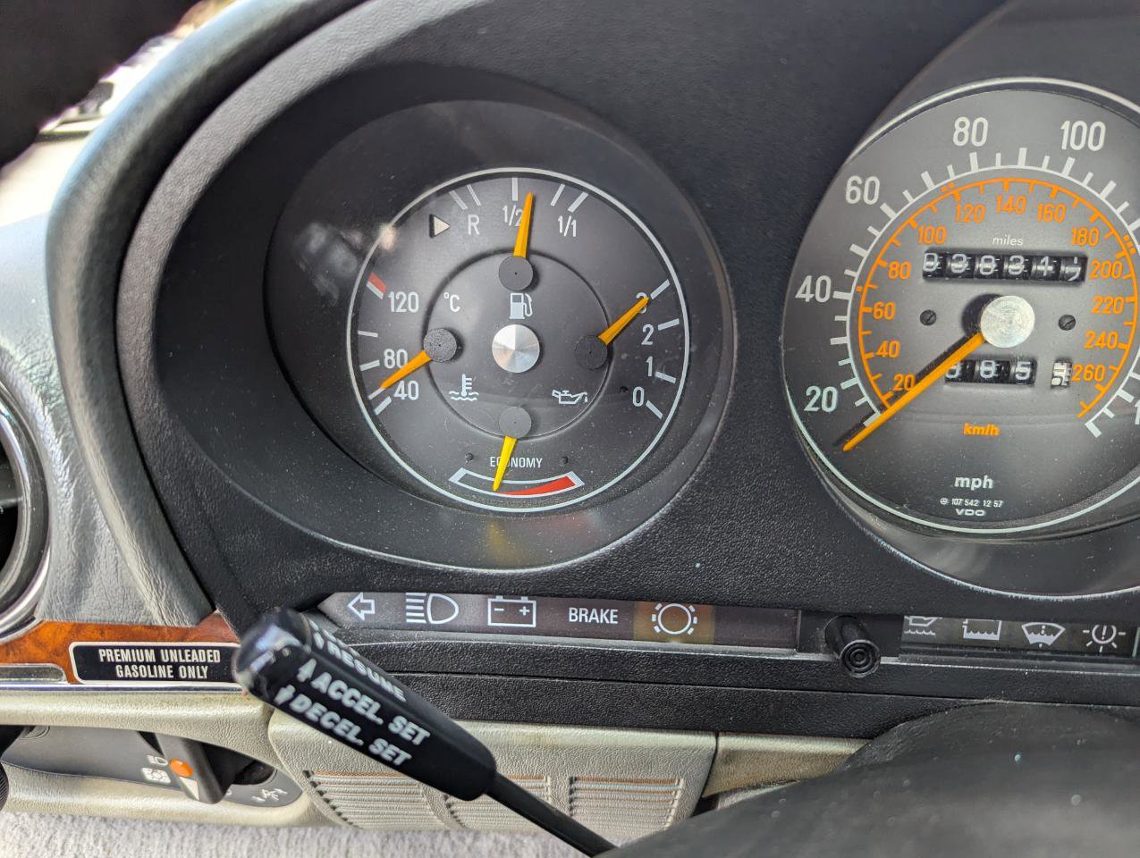 Used 1987 Mercedes-Benz 560 SL image 18