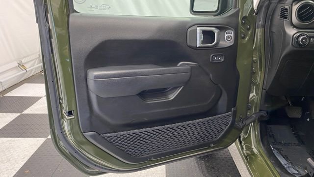 Used 2022 Jeep Wrangler Sport S image 15