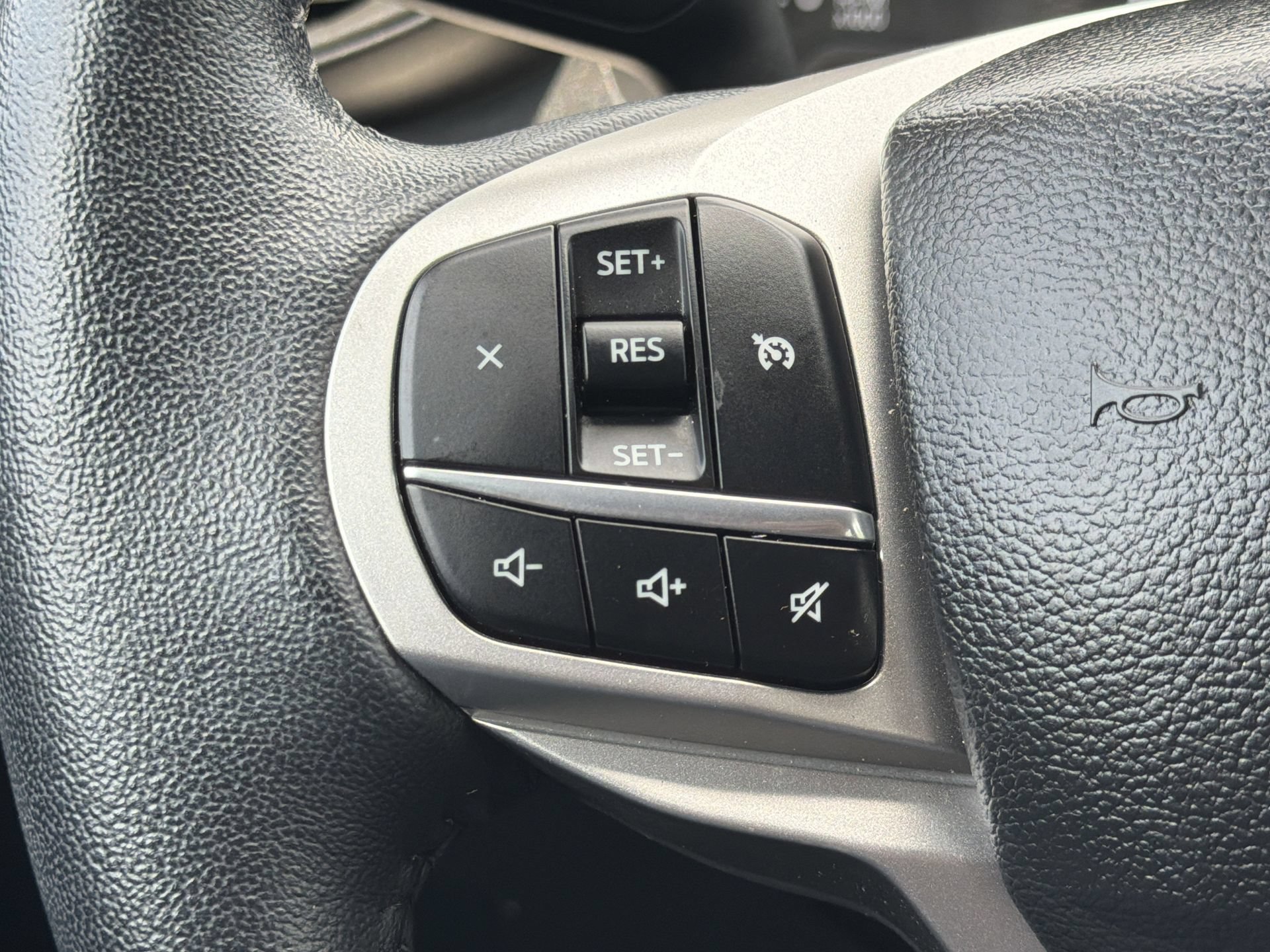Certified 2023 Ford Explorer XLT AWD/4WD image 10