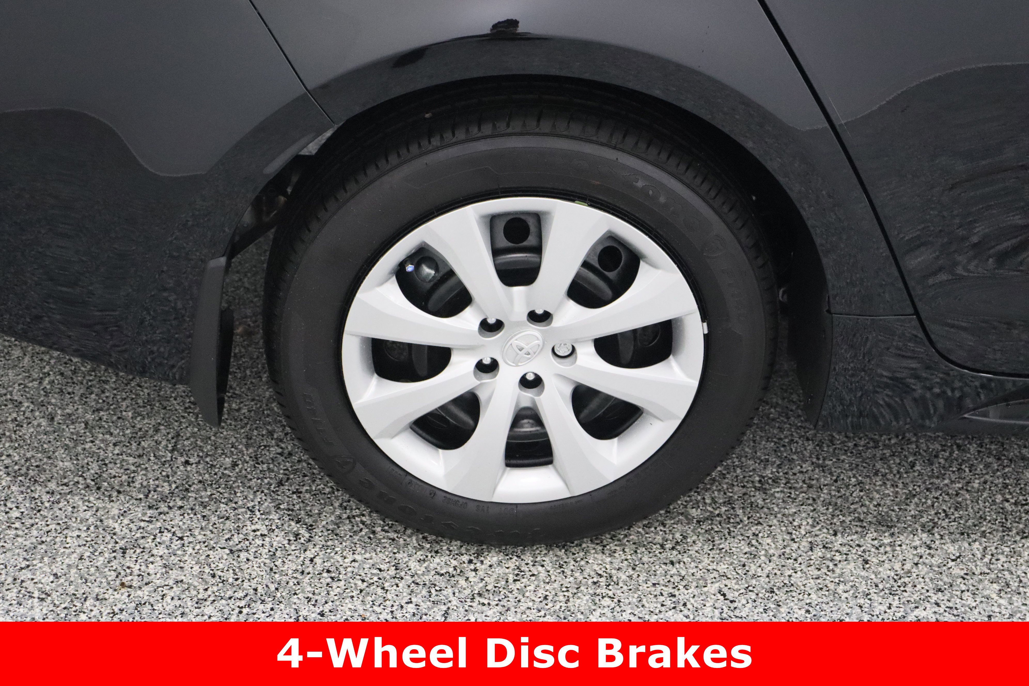 Used 2026 Toyota Corolla LE image 6