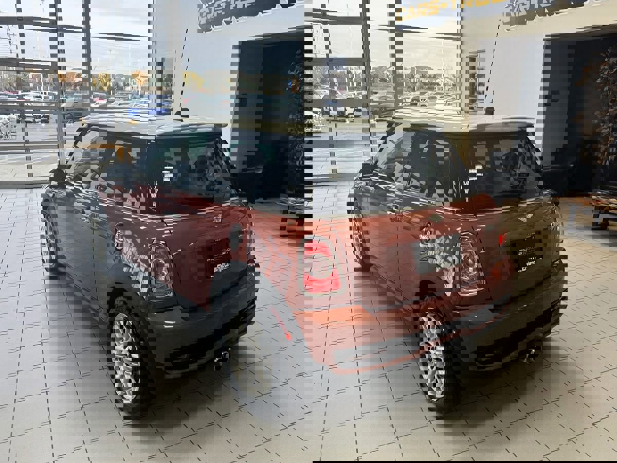 Used 2011 MINI Cooper S image 40