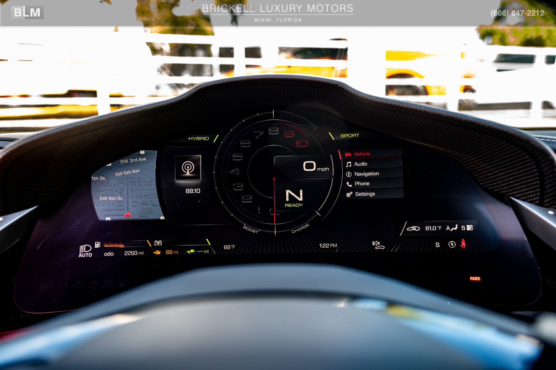 Used 2022 Ferrari SF90 Spider image 31