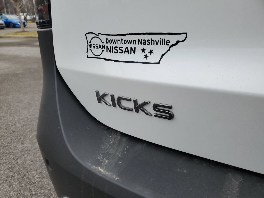 New 2026 Nissan Kicks SR w/ Cold Weather Package AWD/4WD image 7