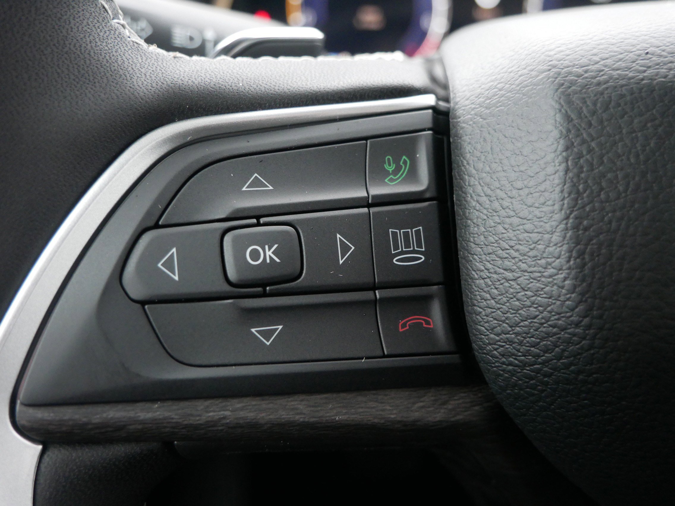 New 2025 Jeep Grand Cherokee L Limited w/ Black Appearance Package image 19