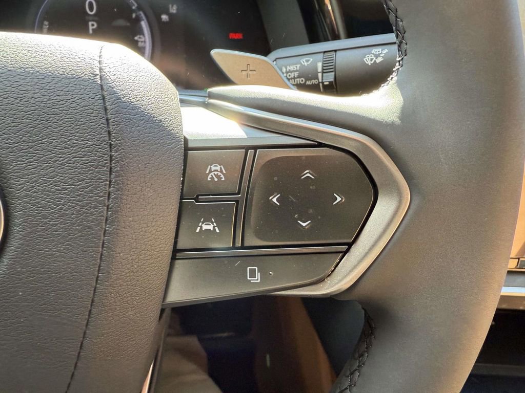 Used 2025 Lexus RZ 450e image 21