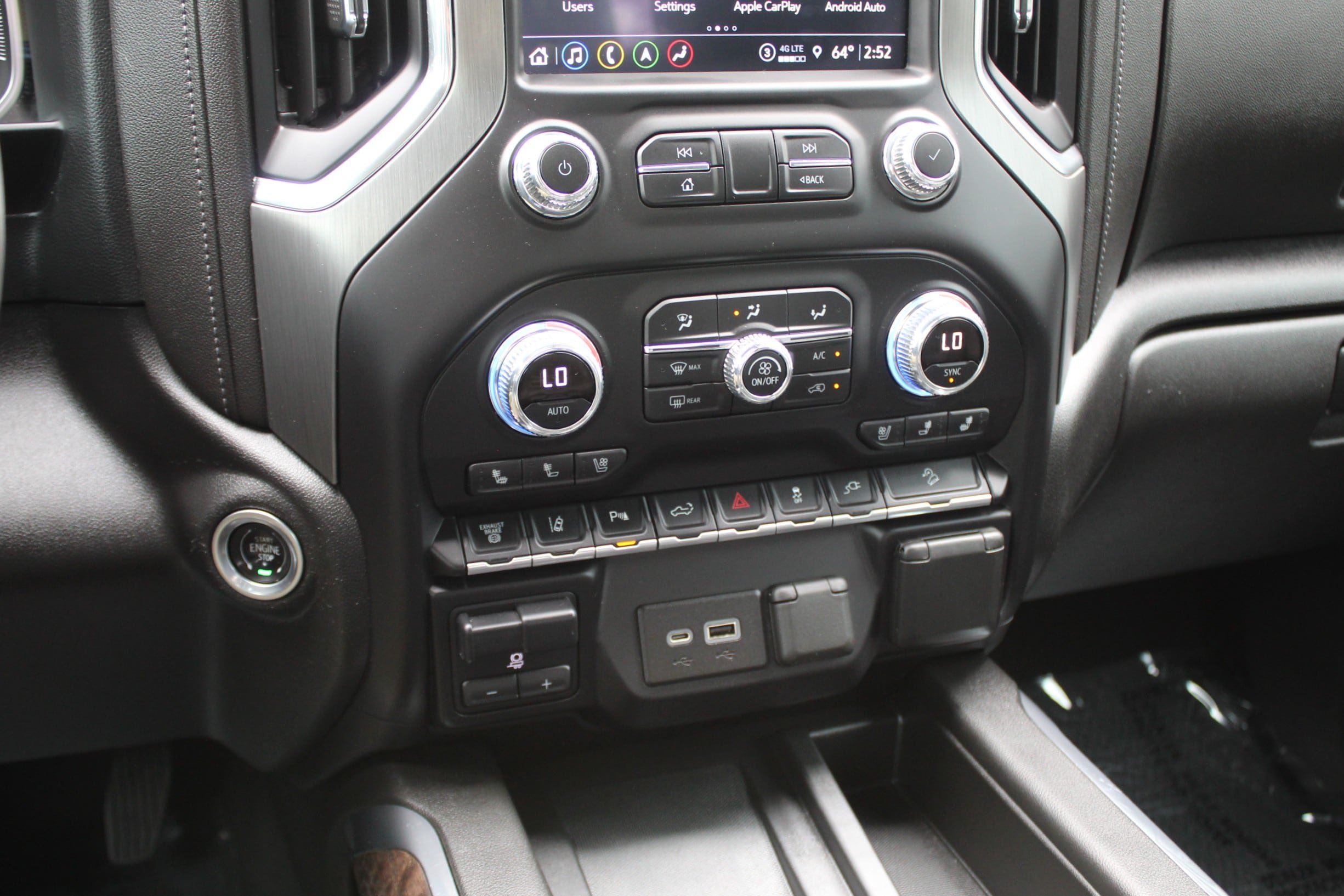 Used 2022 GMC Sierra 3500 Denali w/ Denali Ultimate Package AWD/4WD image 36