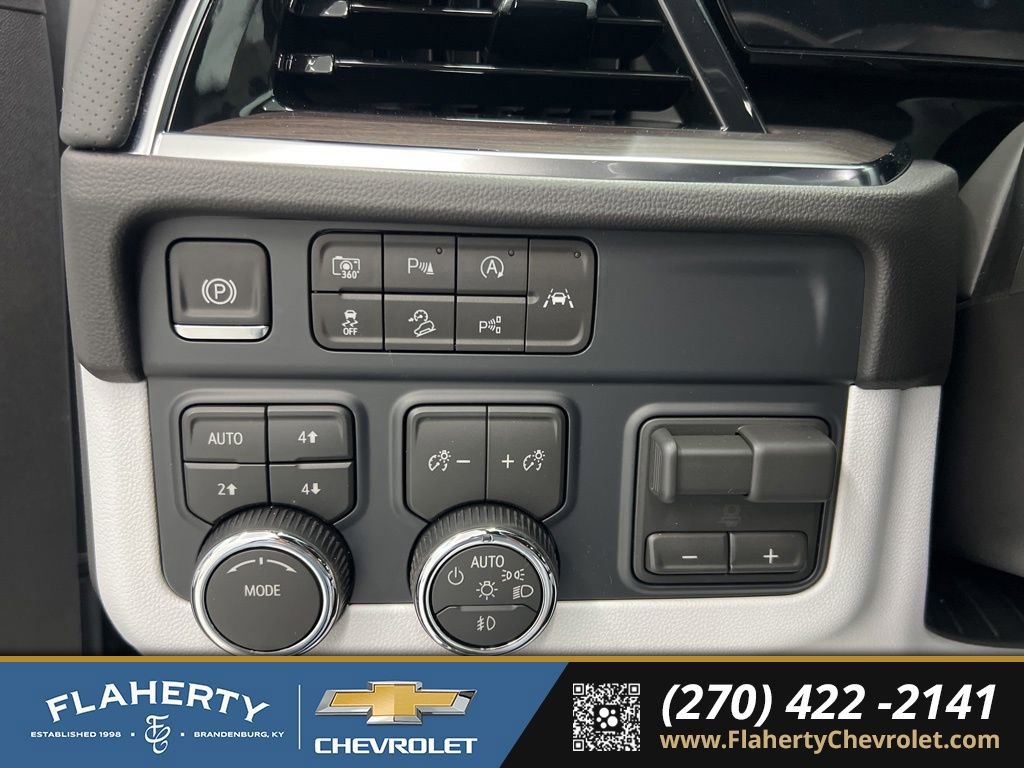 New 2026 Chevrolet Suburban Premier image 24