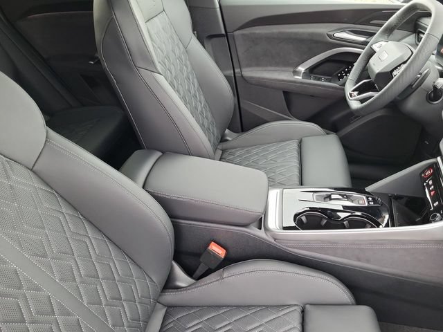 New 2026 Audi SQ5 Premium Plus AWD/4WD image 17