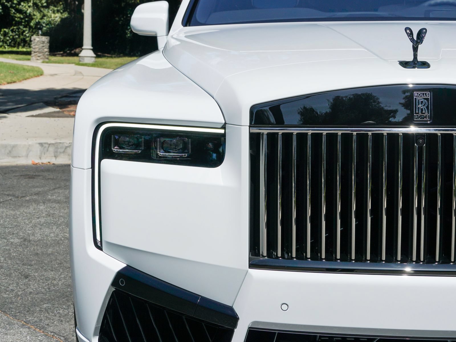 New 2027 Rolls-Royce Cullinan Black Badge AWD/4WD image 6