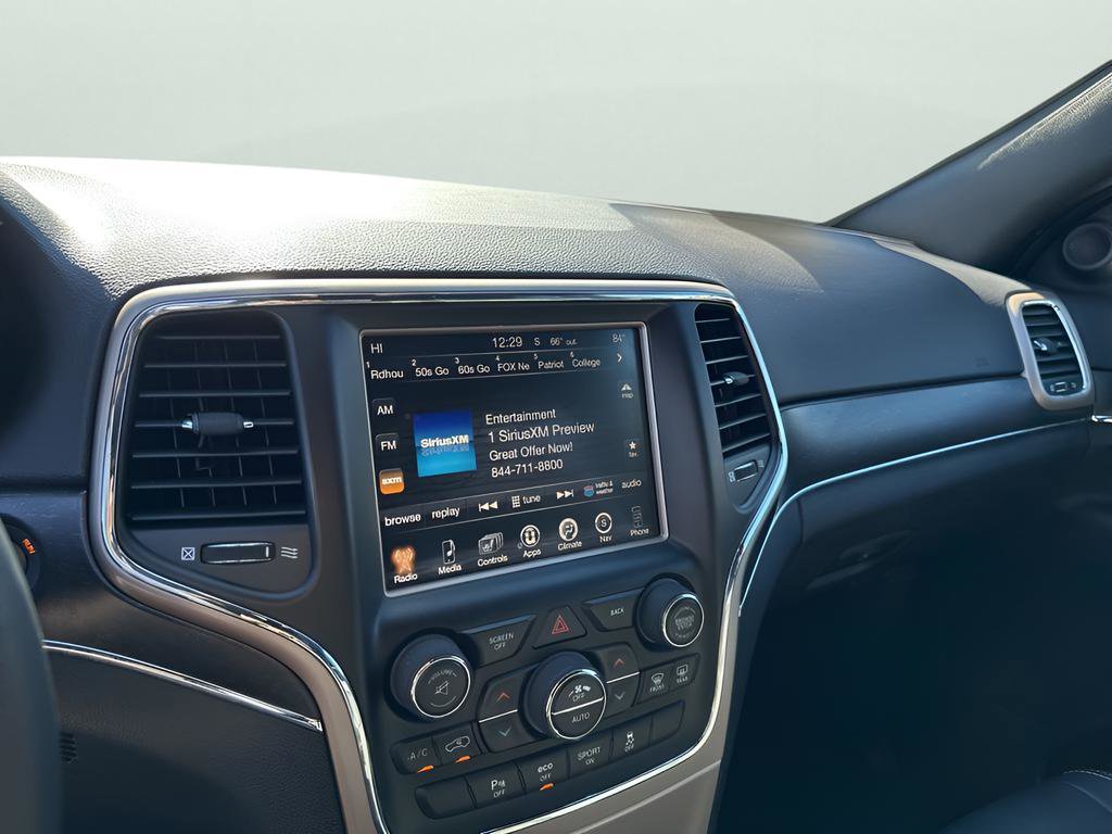 Used 2017 Jeep Grand Cherokee Limited w/ Trailer Tow Group IV image 34