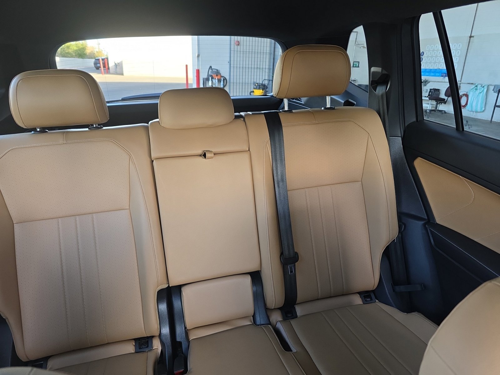 Used 2022 Volkswagen Tiguan SE image 18