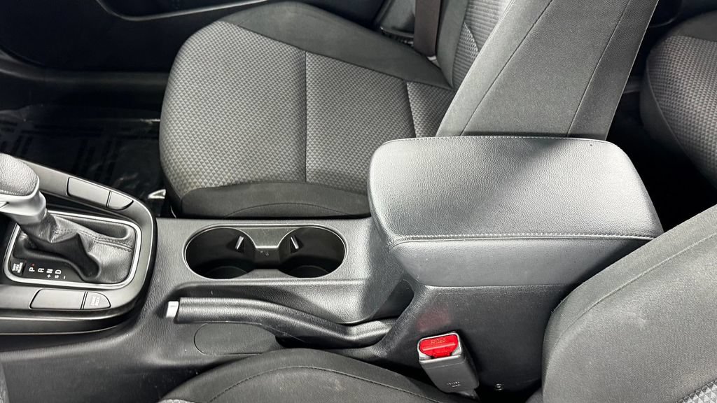 Used 2022 Kia Soul LX w/ Technology Package FWD image 1