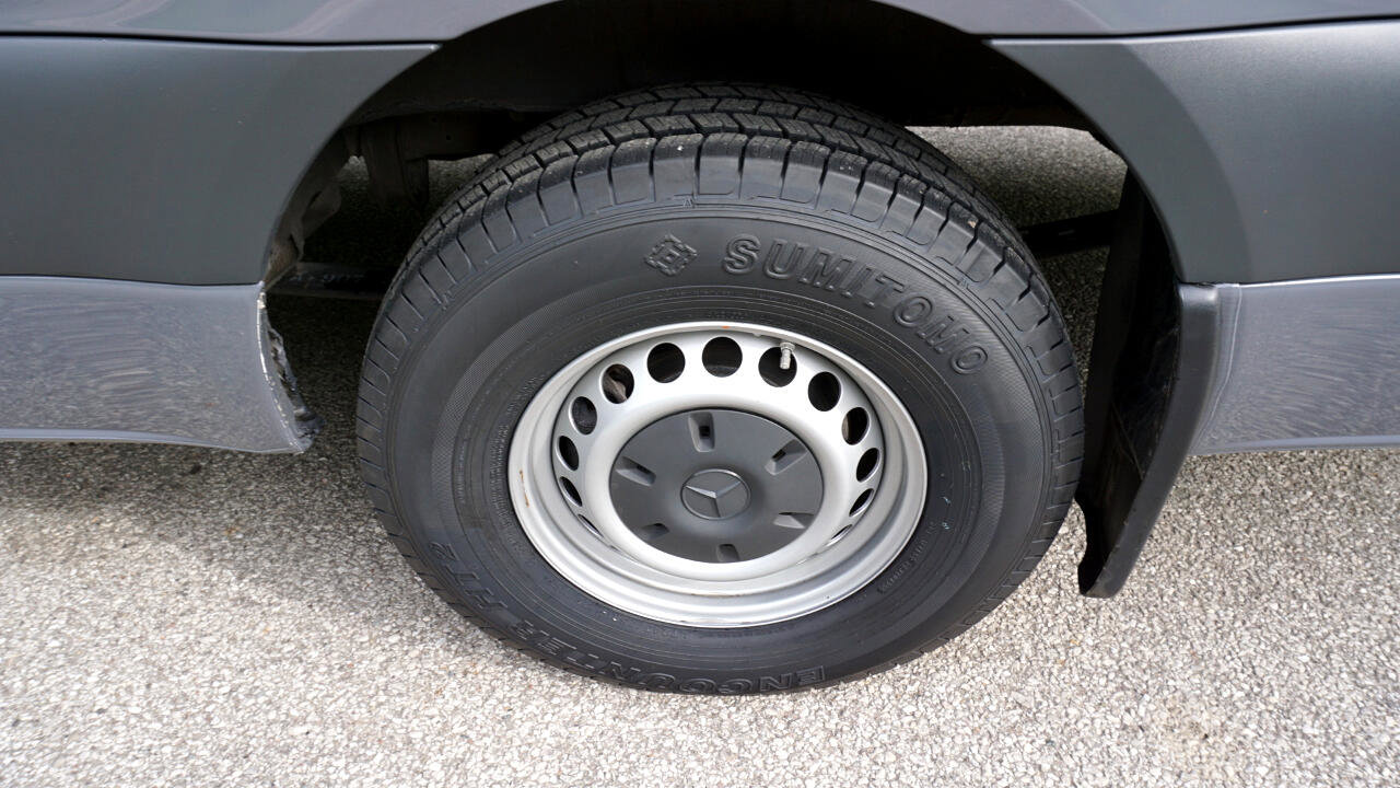 Used 2024 Mercedes-Benz Sprinter 2500 image 10