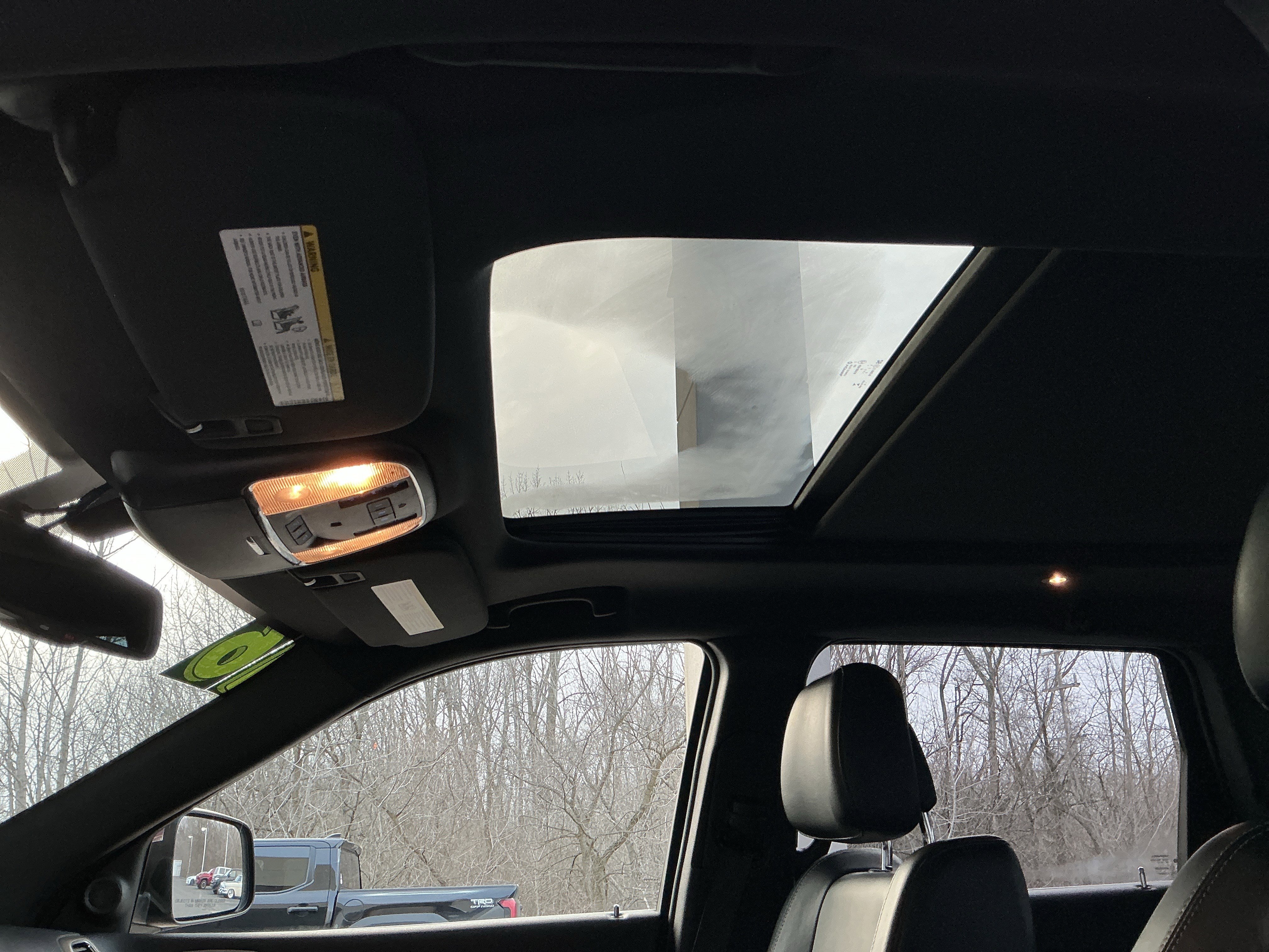 Used 2016 Jeep Grand Cherokee Limited w/ Luxury Group II image 17