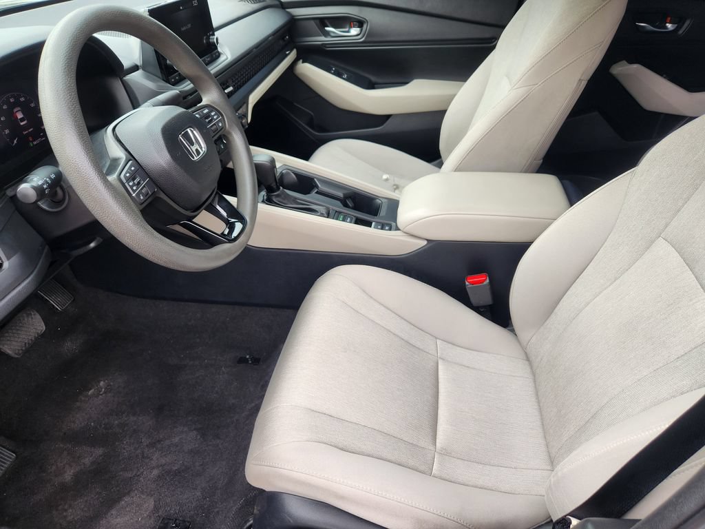 Used 2023 Honda Accord EX image 11