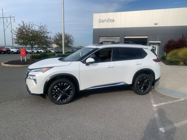 New 2026 Nissan Rogue Platinum image 4