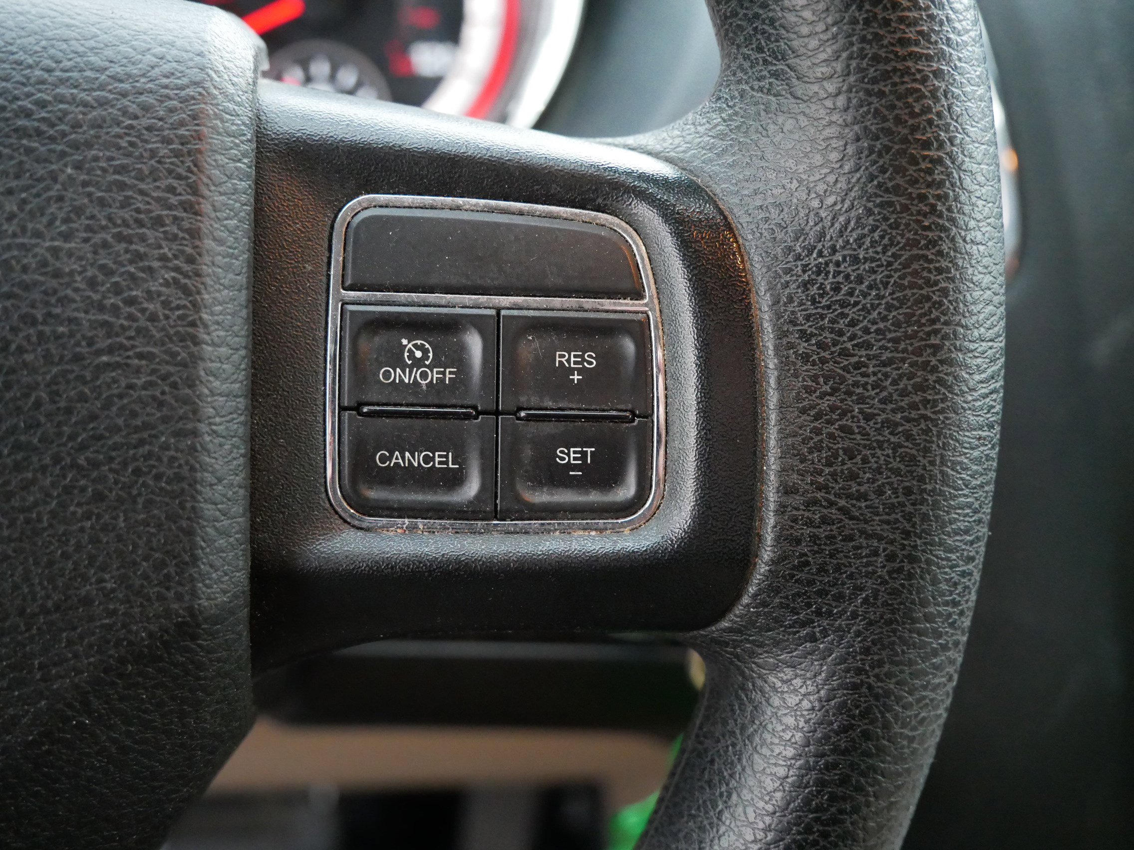 Used 2014 Dodge Grand Caravan SXT image 27