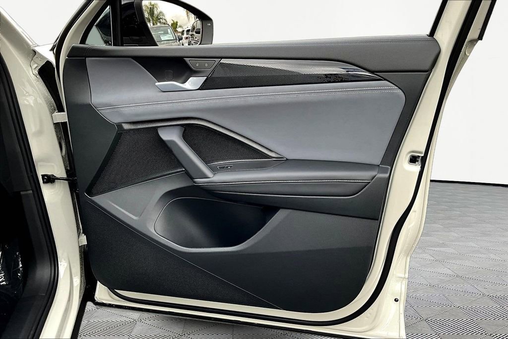 New 2026 Volkswagen Tiguan SE R-Line image 28