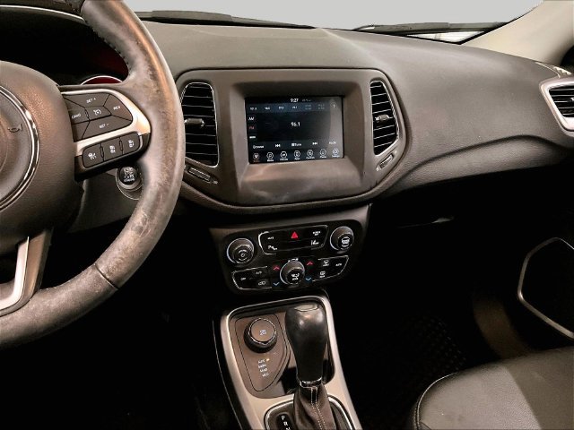 Used 2019 Jeep Compass Latitude w/ Popular Equipment Group AWD/4WD image 6