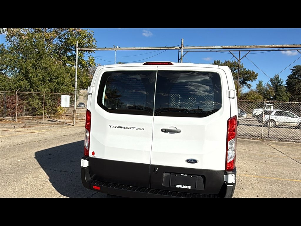 Used 2024 Ford Transit 250 Low Roof w/ Exterior Upgrade Package image 25