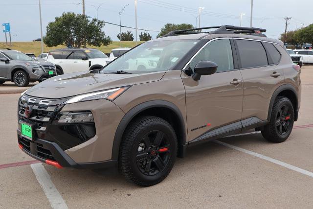 Certified 2025 Nissan Rogue SV image 4