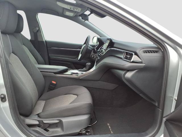 Used 2021 Toyota Camry LE FWD image 10