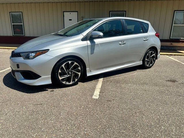 Used 2016 Scion iM FWD image 2