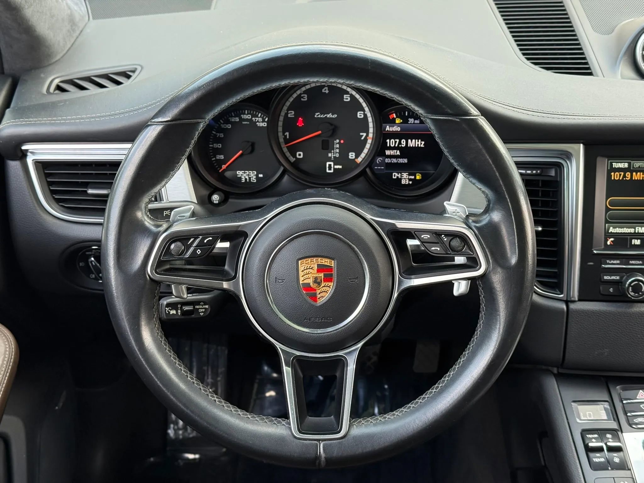 Used 2015 Porsche Macan Turbo image 15