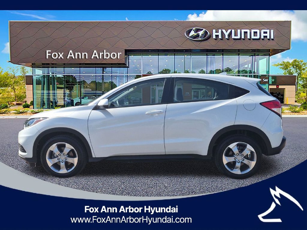 Used 2021 Honda HR-V LX image 2
