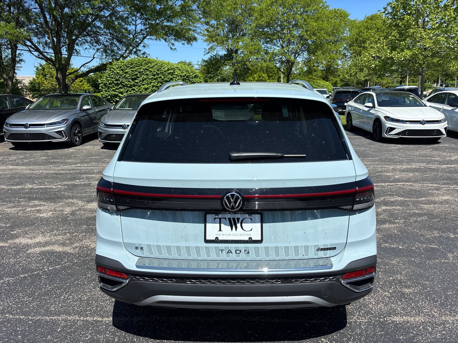 New 2026 Volkswagen Taos SE AWD/4WD image 6