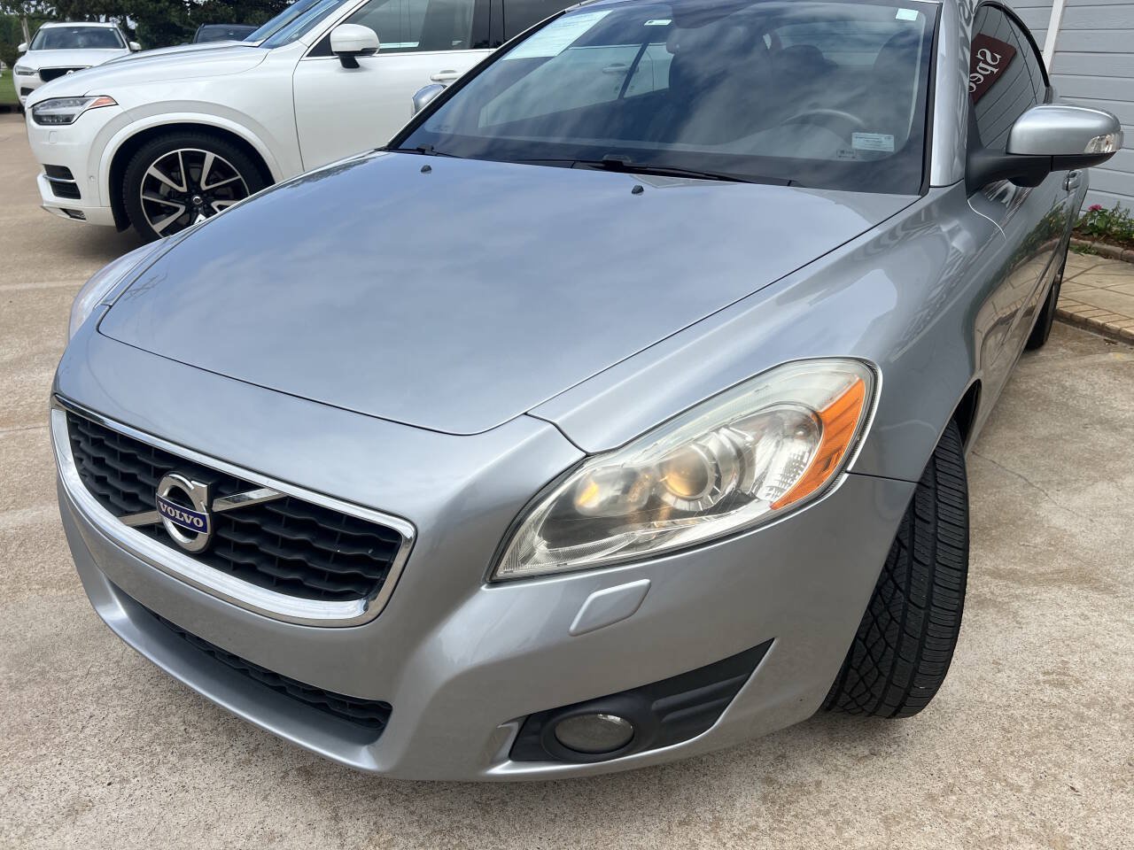 Used 2012 Volvo C70 T5 FWD image 3