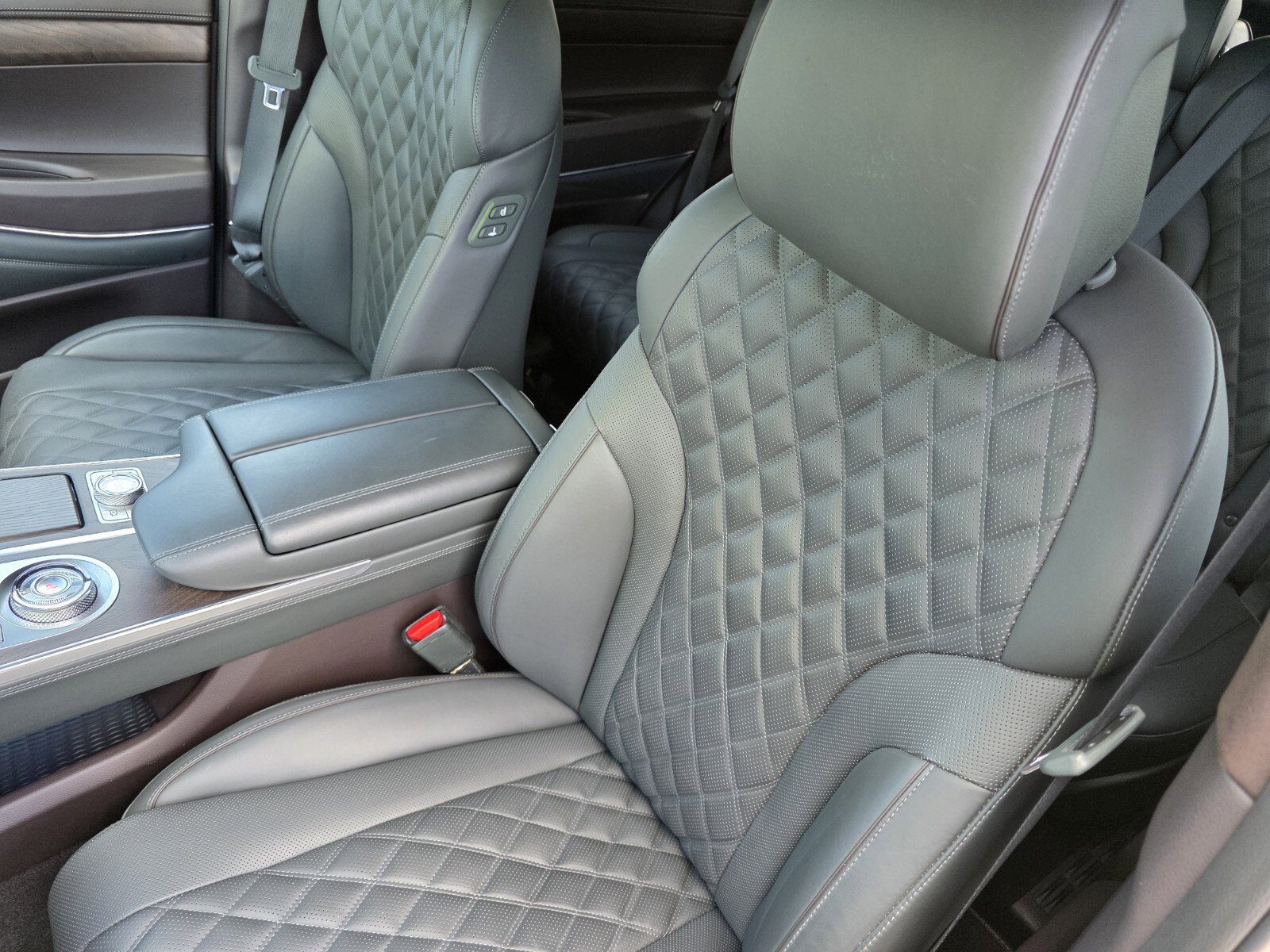 Used 2023 Genesis GV80 3.5T image 12