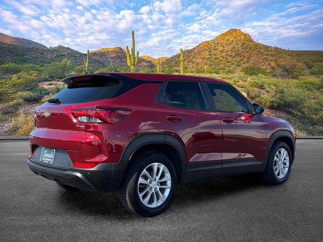 Used 2025 Chevrolet TrailBlazer LS w/ LS Confidence Package FWD image 4